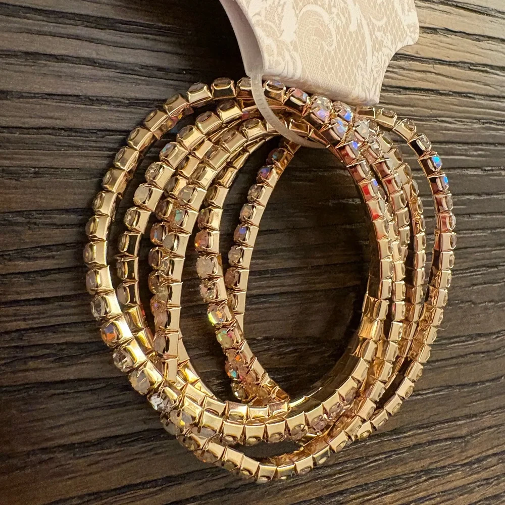 NEW Nicole Miller gold rhinestone bangle bracelet set